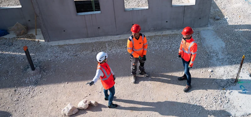 Le suivi du chantier assure et sécurise vos équipes, votre marge et votre sérénité.