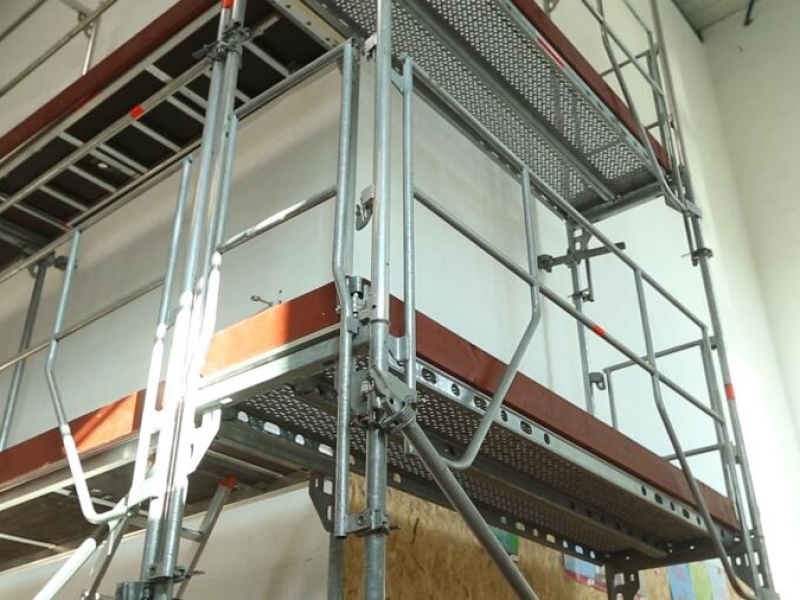 Un échafaudage sur un chantier
