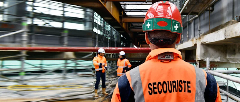 Secouriste sur un chantier du BTP